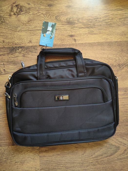 Черна полицейска чанта