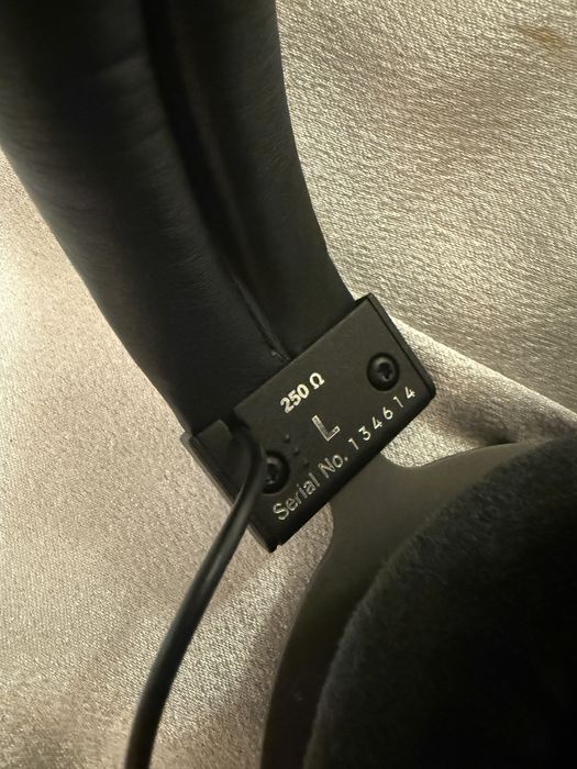 Beyerdynamic DT1990 Pro