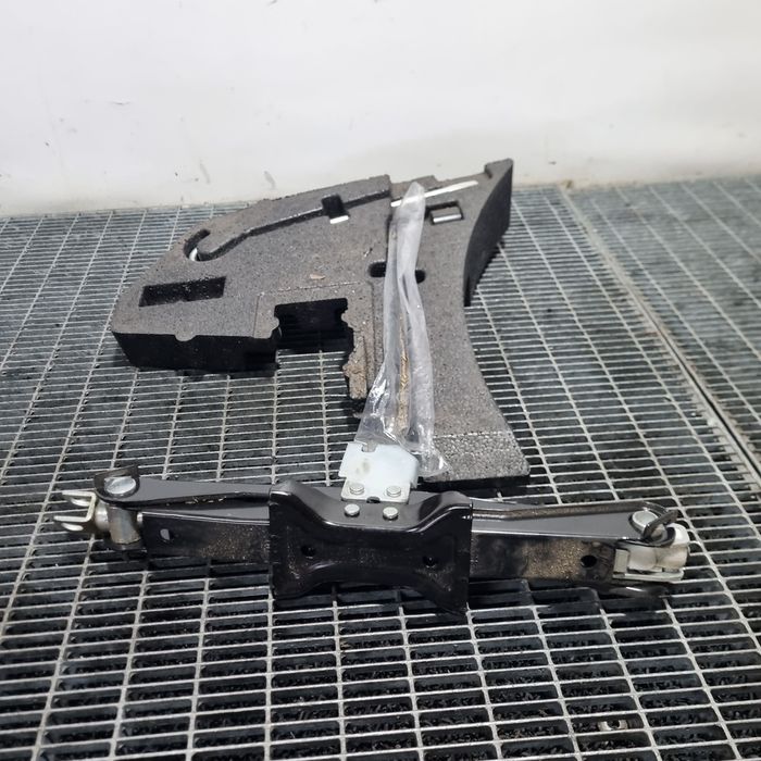 Cric Nissan Qashqai Facelift 2010 - 2013 (1592) CU CHEIE ROTI 99550EY20A Garantie