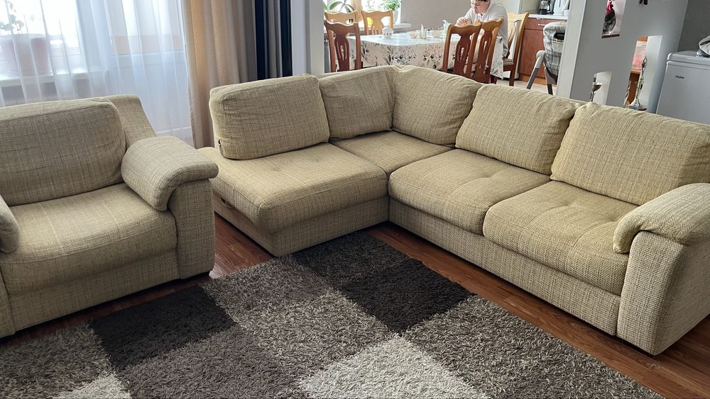 Угловой диван с креслом
