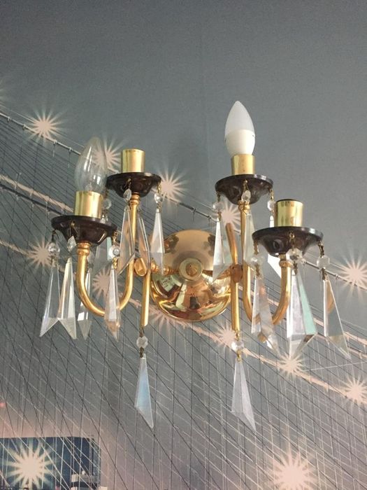 Комплект Люстра и бра