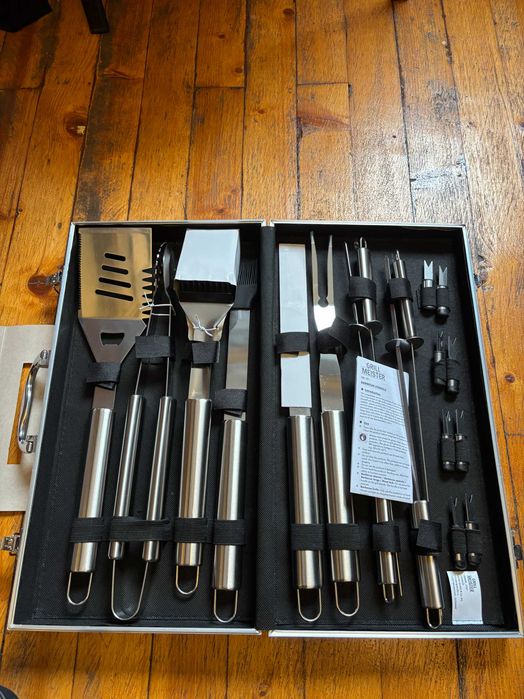 Продавам чисто нов барбекю комплект Grill Meister – 18 части