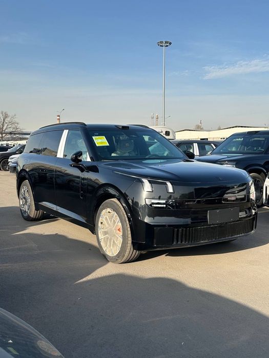 Продам Lynk Co 900
