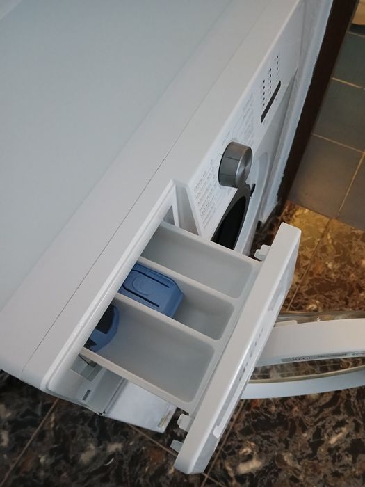 Masina de spălat rufe Arctic