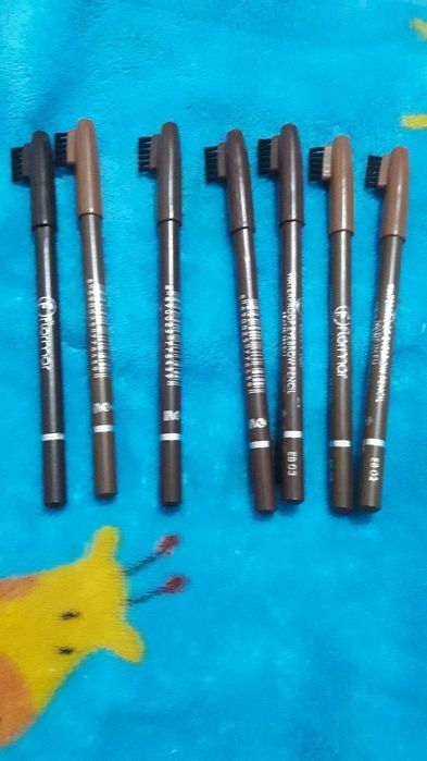 Продам  карондаши касметики