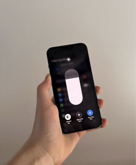 iPhone 13 128Gb с гарантией