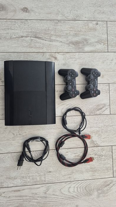 Playstation 3 slim и PS3 Super slim