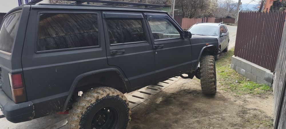 Grand cherokee vand sau schimb