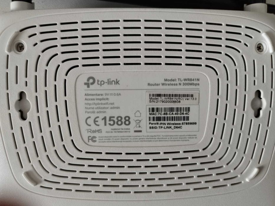 Router WiFi TP-Link TL-WR841N 300Mb/s, 4 porturi LAN, 1 port WAN