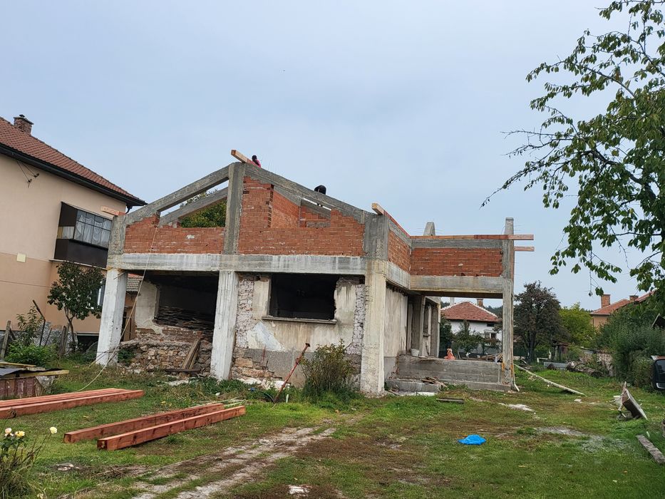 Изграждане-направа на Нов покрив