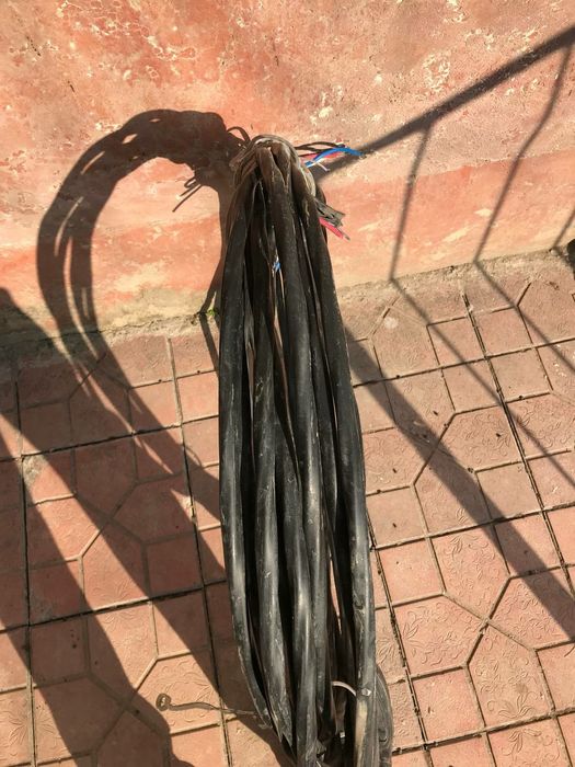 Kabel 380v deyarli yangi