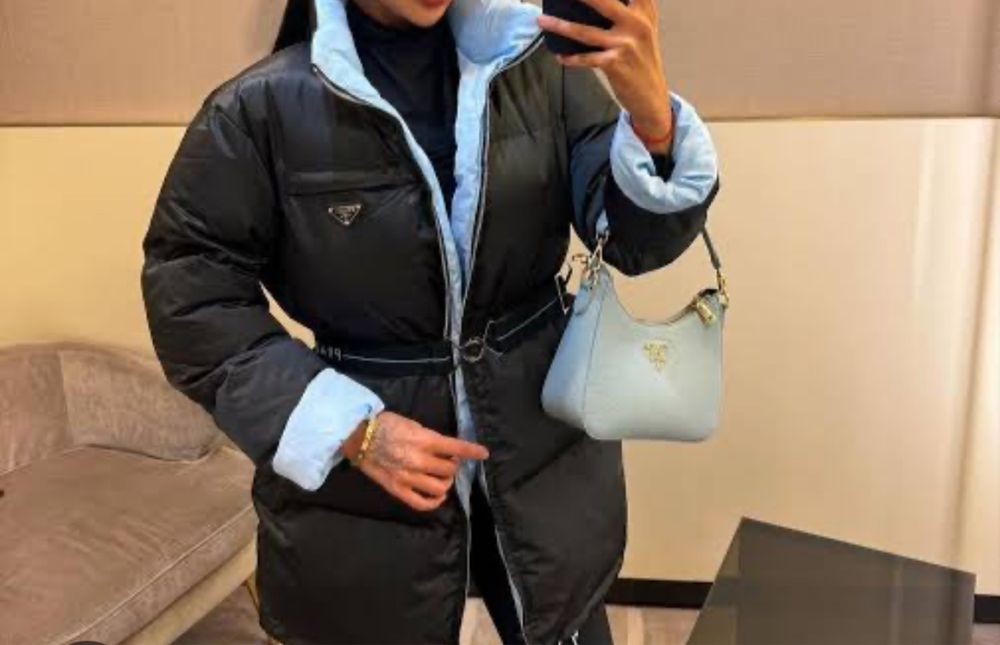 Продам почти новую куртку прада