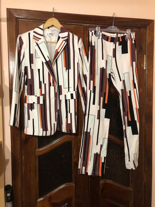 Любимые костюмы с брюками