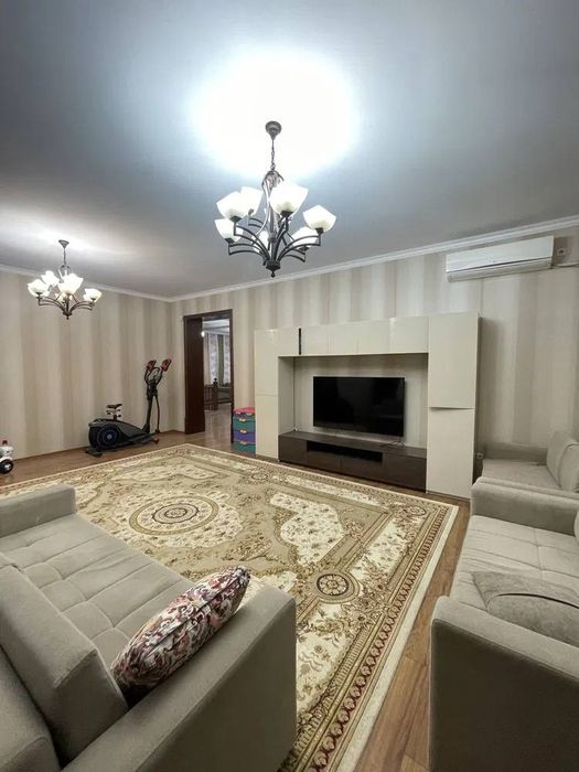 DM Real Estate предлагает в аренду частный жилой дом с участком