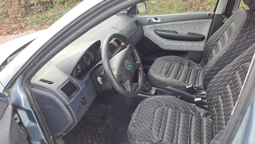 Skoda Fabia 1  2002 berlina