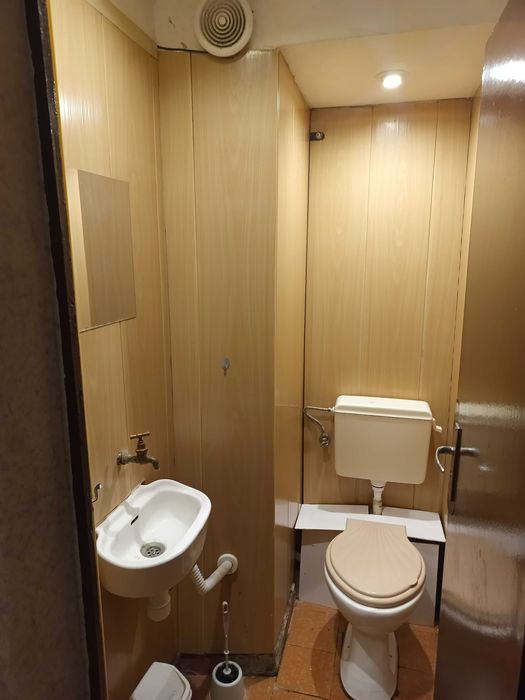 Дава се под наем Четиристаен апартамент в Варна, Гръцка махала - 100 кв.м за 548.25 € - Снимка #8