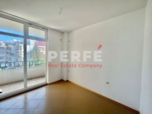 Продава се Двустаен апартамент в к.к. Слънчев бряг - 50 кв.м за 1132 €/кв.м - Снимка #1