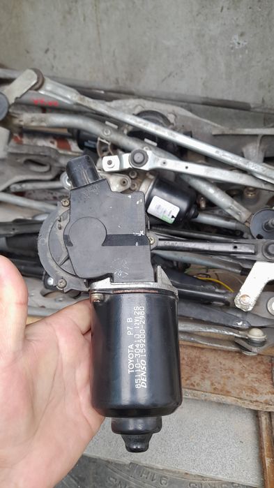 Продам     дворник    моторчик