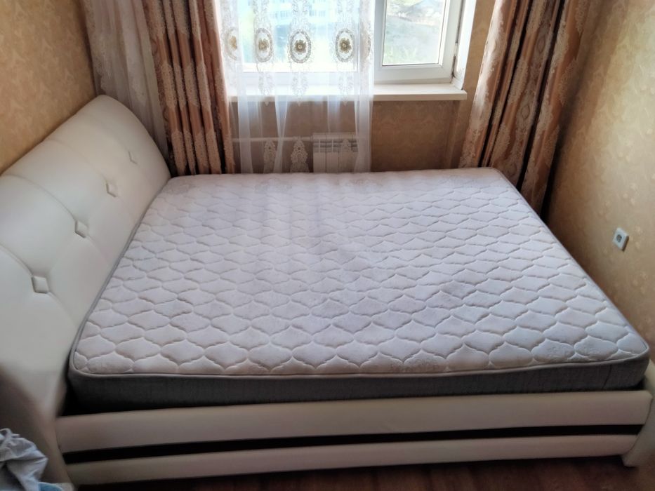 Продаю кровать рр 2 х сп