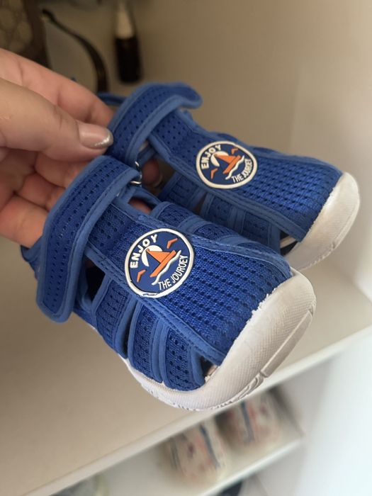 Продам Сандали дёшево