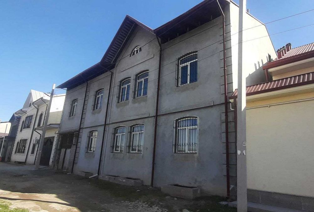 Продается дом в махалле "Бобур" (Ореховый), 2 км от Сельхоз института