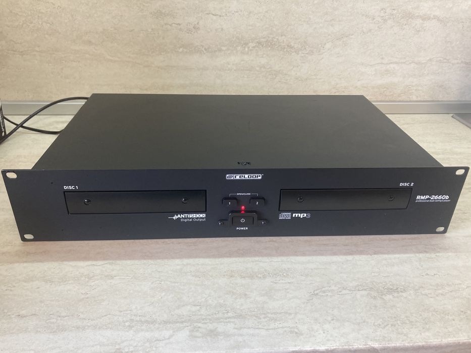 DJ контролер Reloop