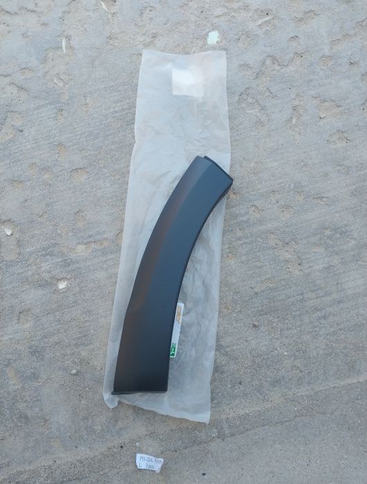 Расширитель на передний бампер Renault