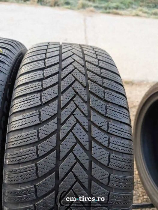 SET 2 Anvelope Iarna 235/55 R19 BRIDGESTONE Blizzak LM005 105H