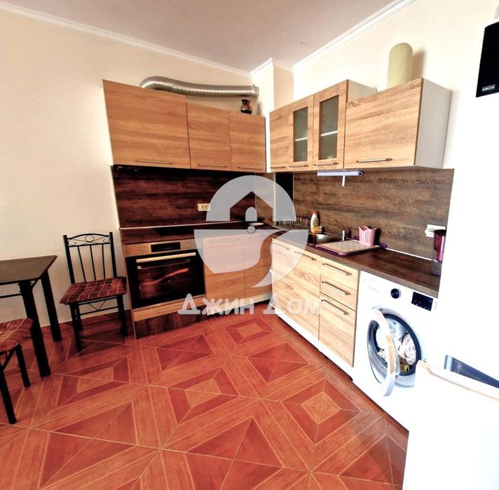 Продава се Двустаен апартамент в Свети Влас - 93 кв.м за 796 €/кв.м - Снимка #1