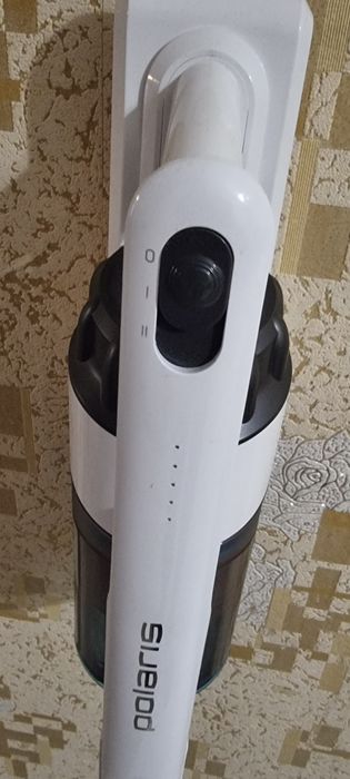 Продается пылесос ручной вертикальный