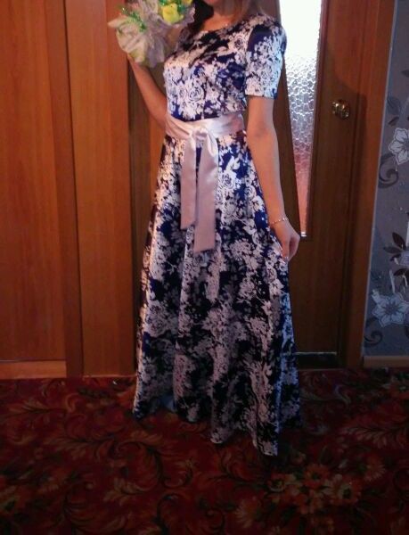 Шакарное платье в пол