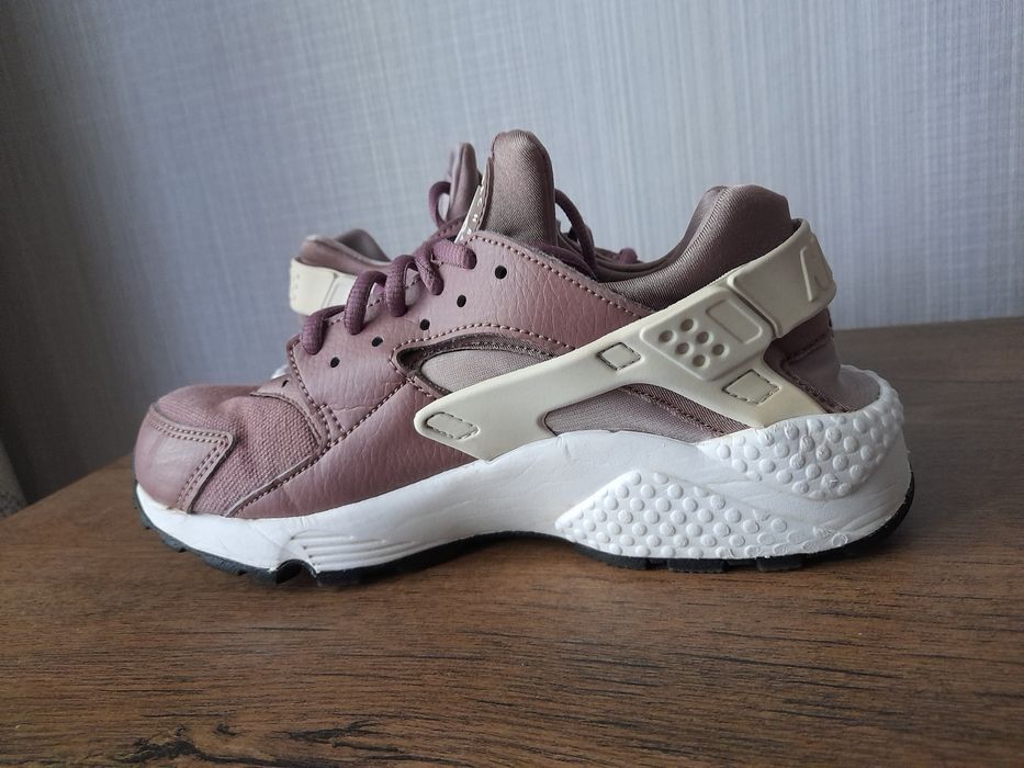 Nike Huarache маратонки 36 номер.
