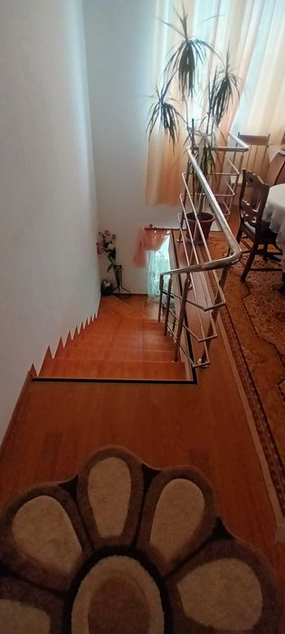 Vilă de vanzare P+E+pod mansardabil