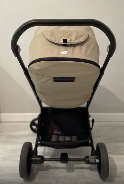 Прогулочная коляска Joie Chrome Sandstone