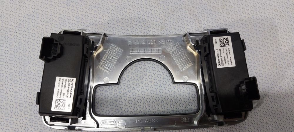 Централна конзола с превключватели за мерцедес w212 AIRMATIC