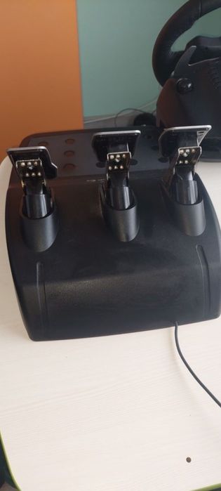 Volan gaming LOGITECH Driving Force G29 (PC/PS3/PS4/PS5) + Schimbator