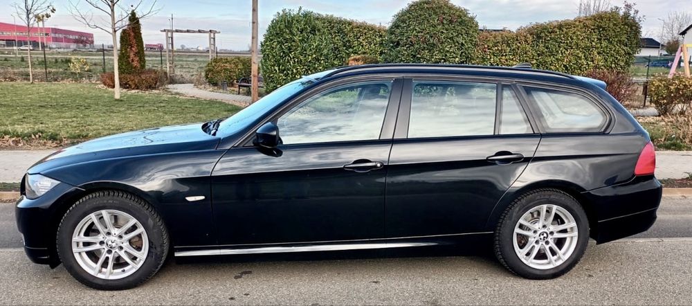 Vând BMW 320 Benzină fabricat 2011 E91 Touring