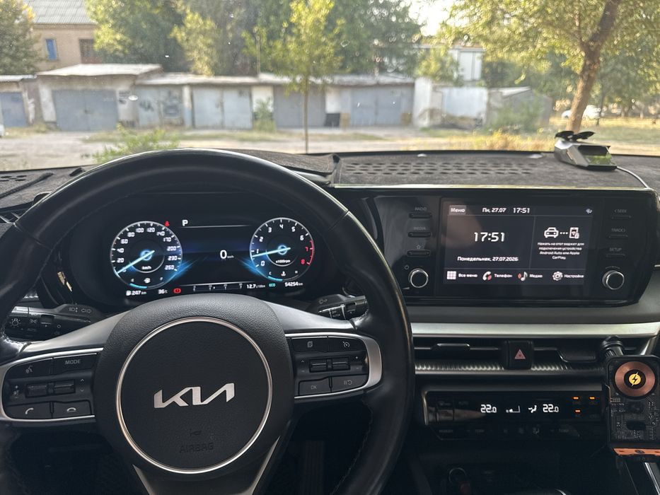 Kia K5 22500 $ kelishamiz