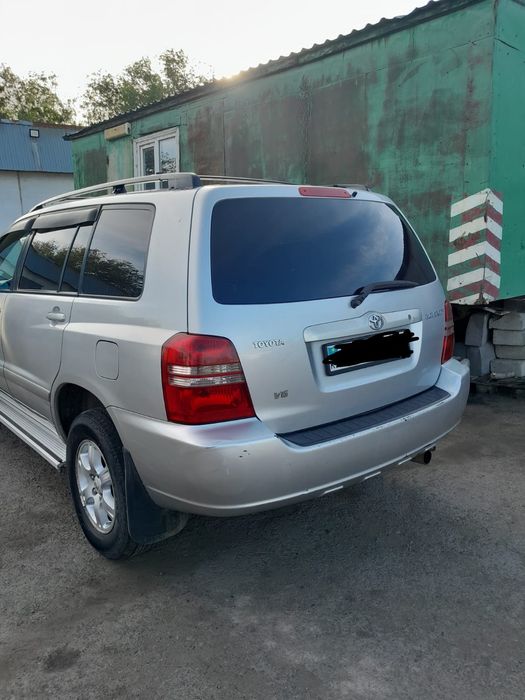 Продам машину Highlander