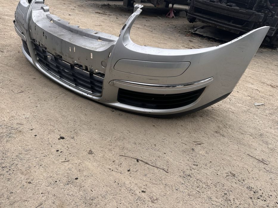 Предна броня голф 5 гт / vw golf 5 gt