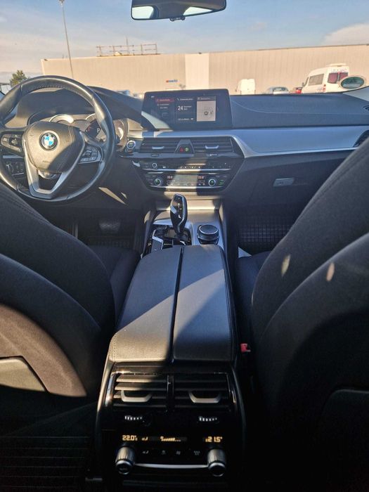 Vand BMW 520 D XDrive an fabricație 2017