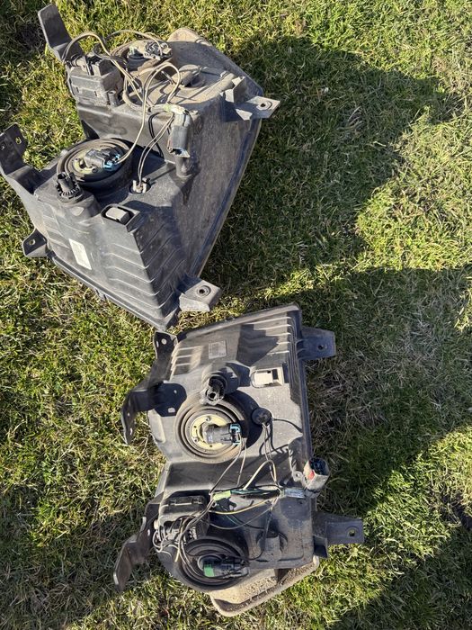 Фарове от Grand cherokee wk