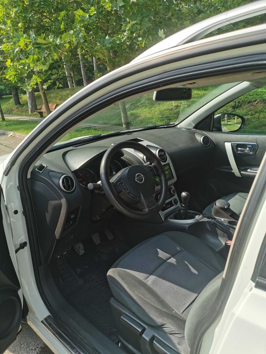 Vând Nissan Qashqai