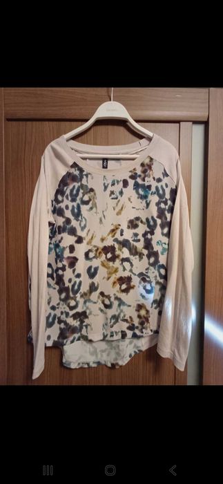 Vand bluza ca noua , mar S