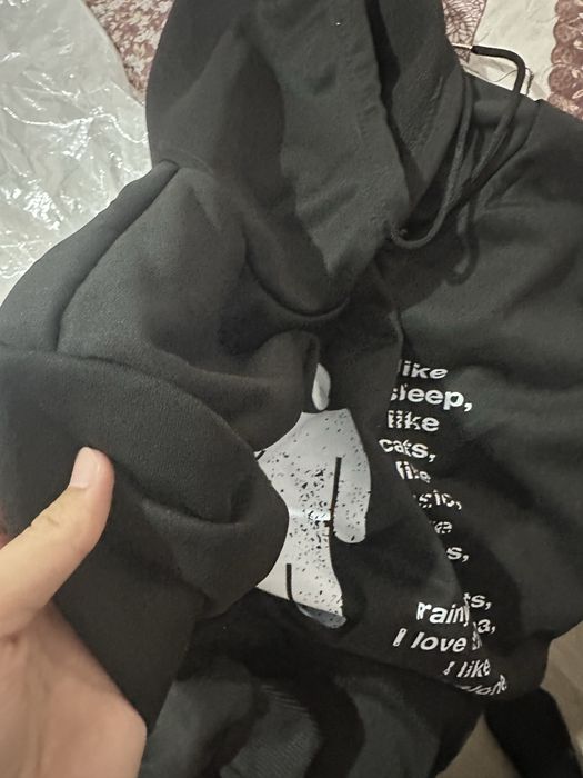 Продается новая толстовка