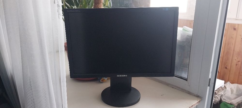 Монитор самсунг 10 тыс