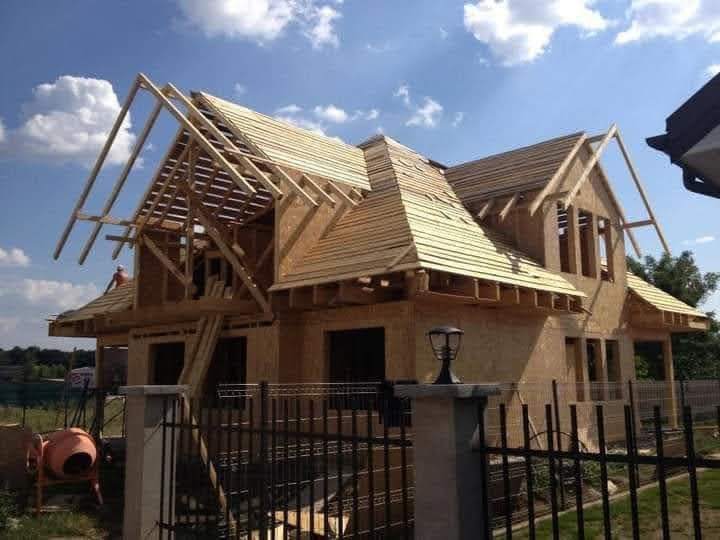 Acoperisuri , montaj , vopsire , izolatii reparatii