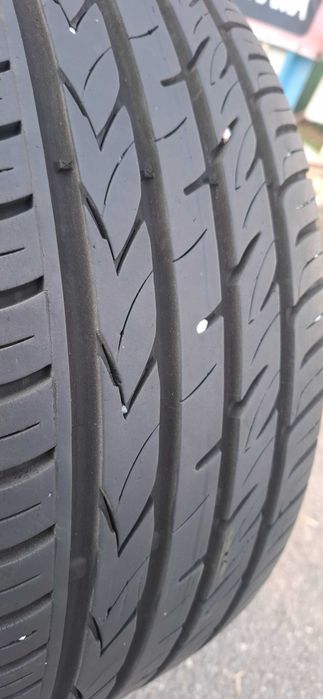 2бр. 215/45/17 Gislaved 6.8mm грайфер, дот 19г. ---