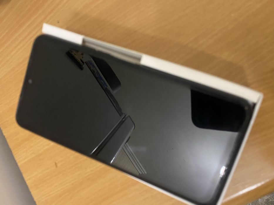 Продам телефон Redmi 13c