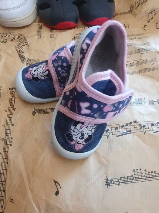 маратонки за момче 25